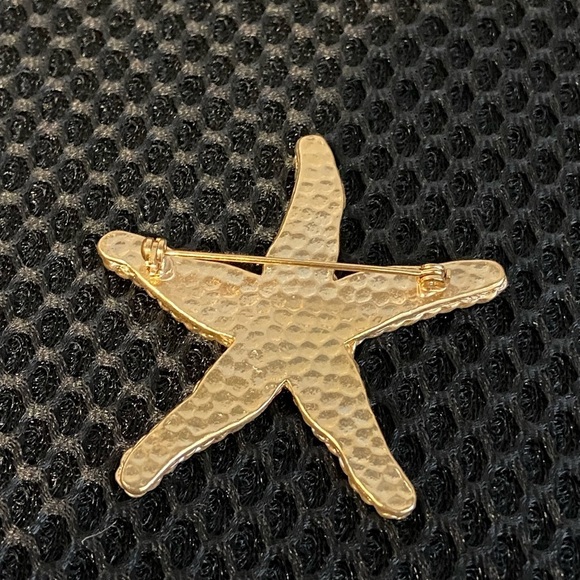 Large Starfish Brooch Pin Cream Gold Tone Statement Jewelry - Picture 5 of 8